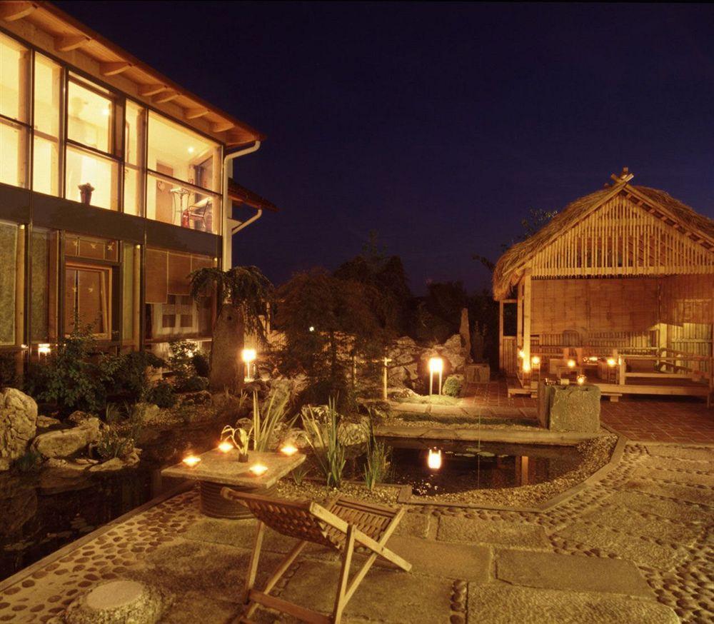 Ayurveda Resort Mandira Bad Waltersdorf Exterior photo